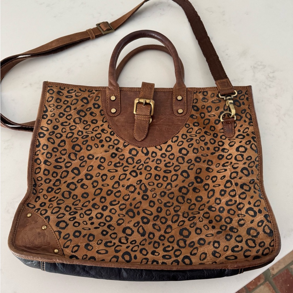 Vaan & Co Elegant Brown Leopard Print Leather Tote Bag